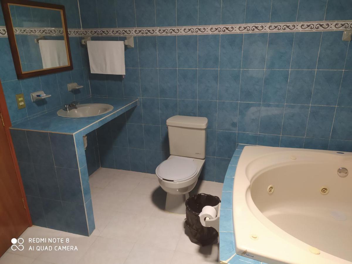 Hotel Alexandria San Cristóbal de Las Casas Екстериор снимка
