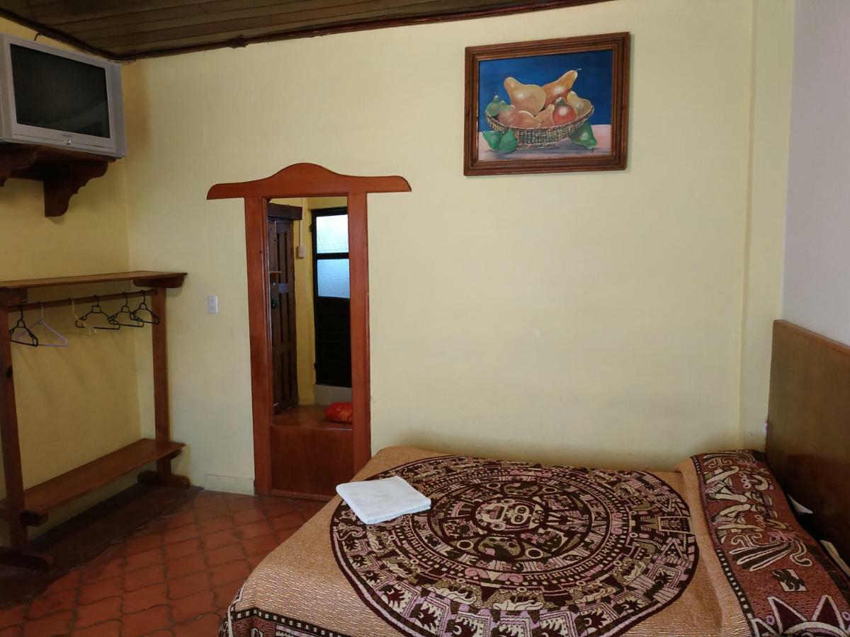 Hotel Alexandria San Cristóbal de Las Casas Екстериор снимка
