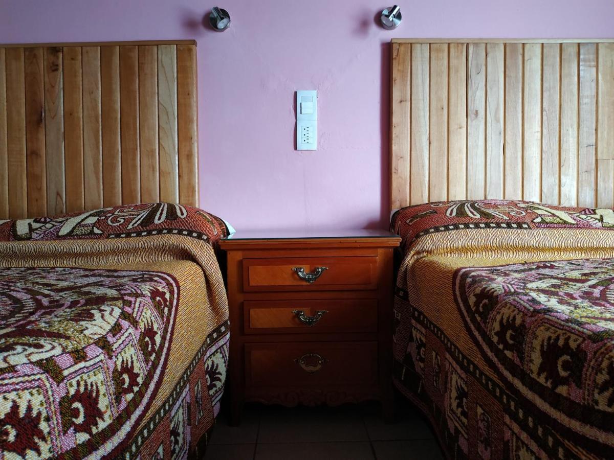 Hotel Alexandria San Cristóbal de Las Casas Екстериор снимка